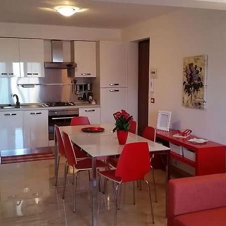 Baia Giardini Apartments 외부 사진