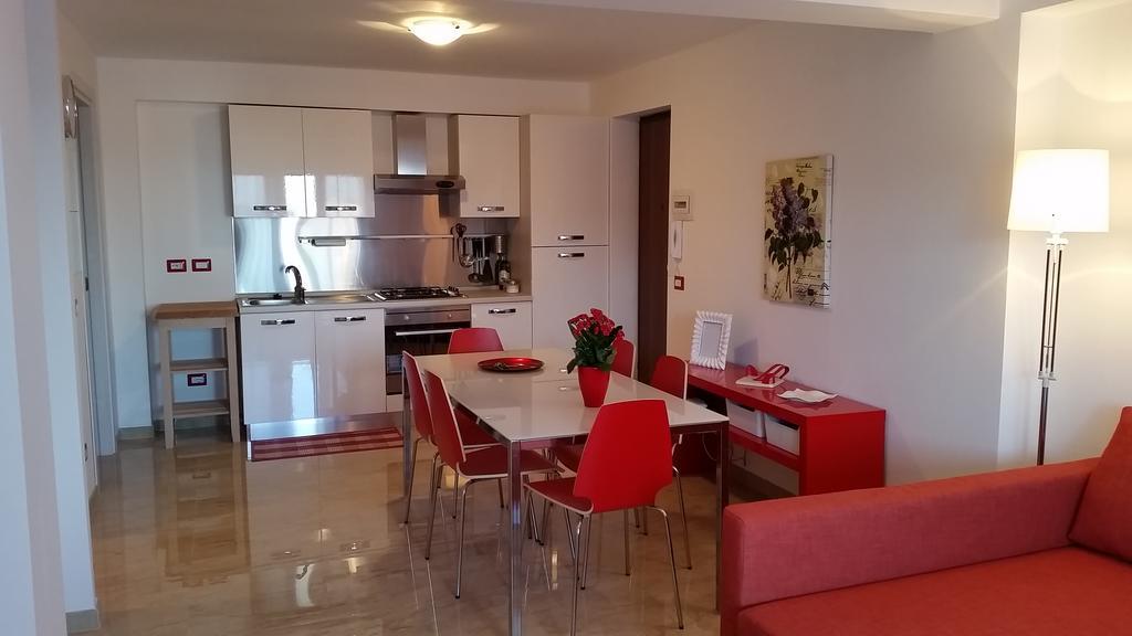 Baia Giardini Apartments 외부 사진