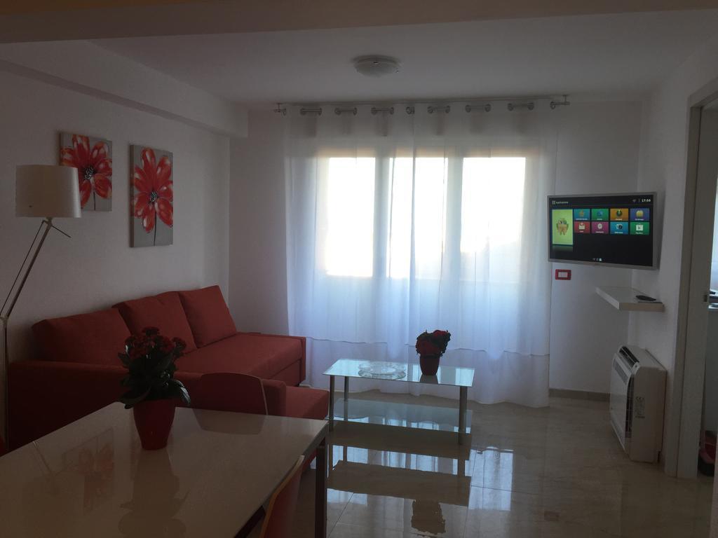 Baia Giardini Apartments 외부 사진
